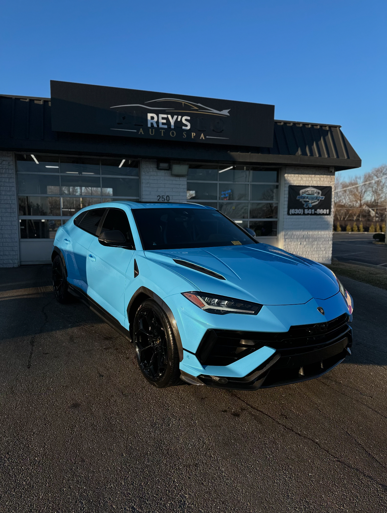 Lamborghini Urus Ceramic Coating